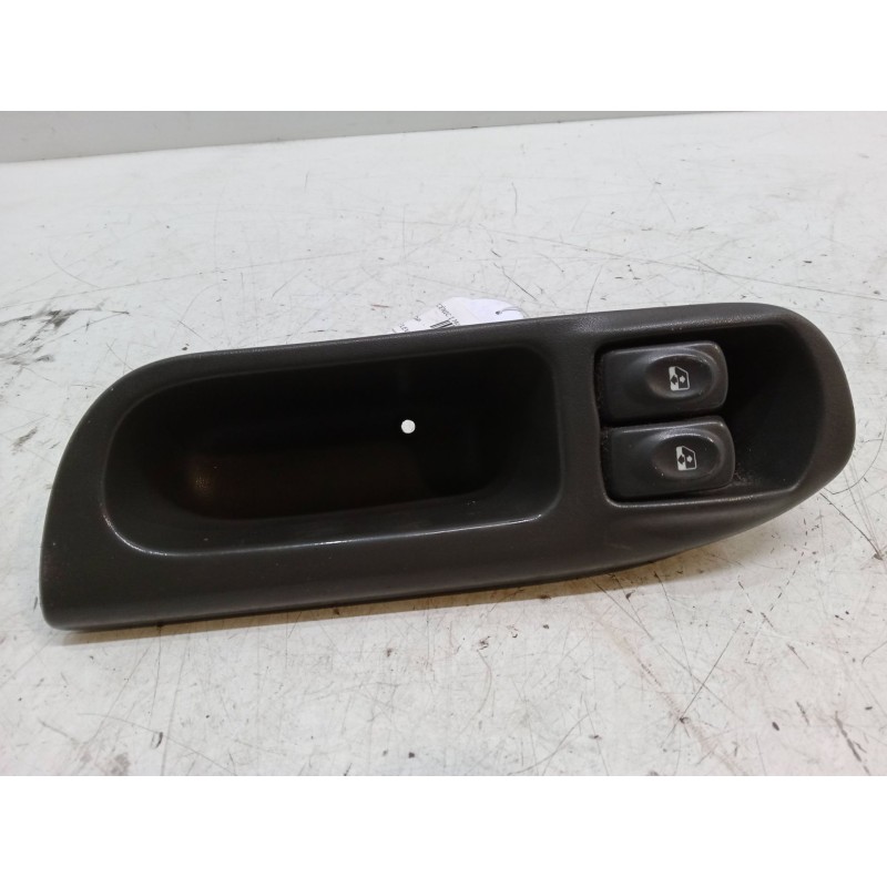 Recambio de mando elevalunas delantero izquierdo para renault scénic i monospace (ja0/1_, fa0_) 1.4 16v (ja0d, ja1h, ja0w, ja10)