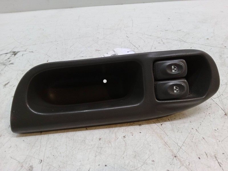 Recambio de mando elevalunas delantero izquierdo para renault scénic i monospace (ja0/1_, fa0_) 1.4 16v (ja0d, ja1h, ja0w, ja10)