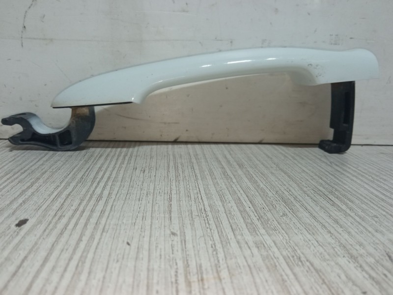 Recambio de maneta exterior puerta delantera izquierda para renault clio iv (bh_) 1.2 16v referencia OEM IAM   