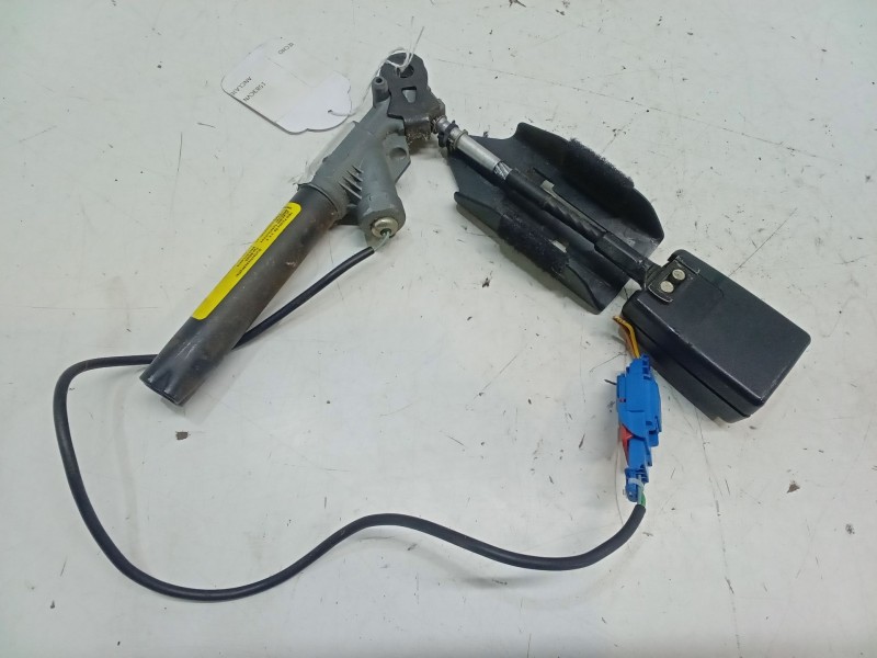 Recambio de anclaje con pretensor delantero derecho para citroën c2 (jm_) 1.4 referencia OEM IAM    Recambio de anclaje con pretensor delantero derecho para citroën c2 (jm_) 1.4 referencia OEM IAM