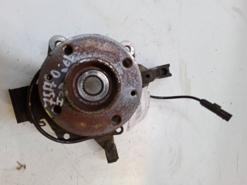 Recambio de mangueta delantera izquierda para renault clio iv (bh_) 1.5 dci 90 referencia OEM IAM   