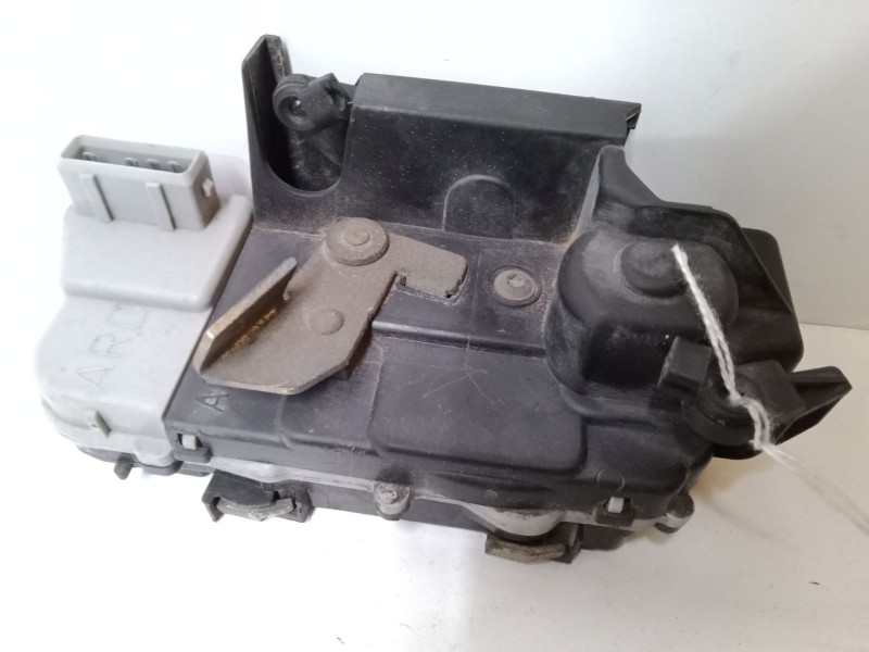 Recambio de cerradura puerta trasera derecha para citroën xsara (n1) 1.9 d referencia OEM IAM   