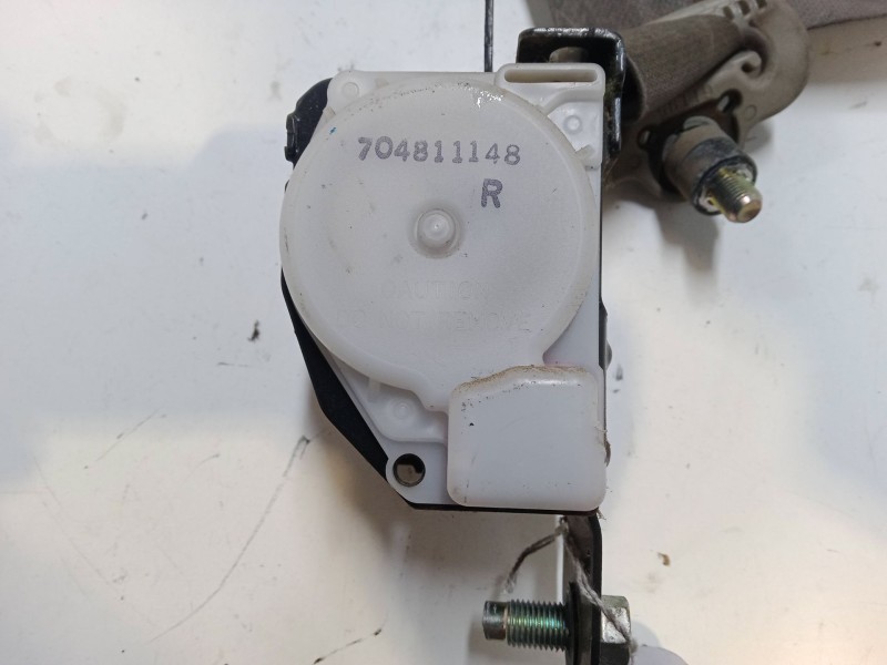 Recambio de cinturon seguridad delantero derecho para nissan cabstar (f24m, f24w) 35.15 dci, 45.15 dci 3.0 (f24m) referencia OEM