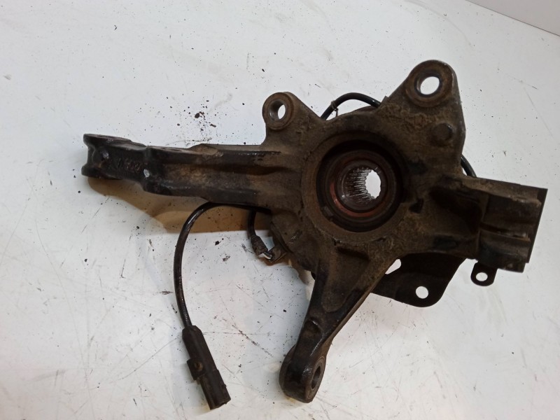 Recambio de mangueta delantera izquierda para renault clio iv (bh_) 1.5 dci 90 referencia OEM IAM   