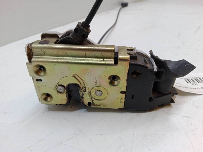 CERRADURA PUERTA DELANTERA DERECHA 