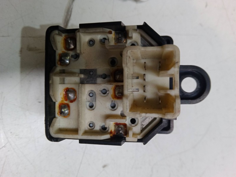 Recambio de mando elevalunas delantero izquierdo para hyundai atos (mx) 1.0 i referencia OEM IAM   