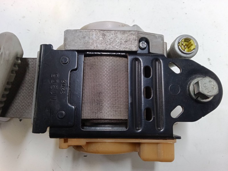 Recambio de cinturon seguridad delantero izquierdo para nissan cabstar (f24m, f24w) 35.15 dci, 45.15 dci 3.0 (f24m) referencia O