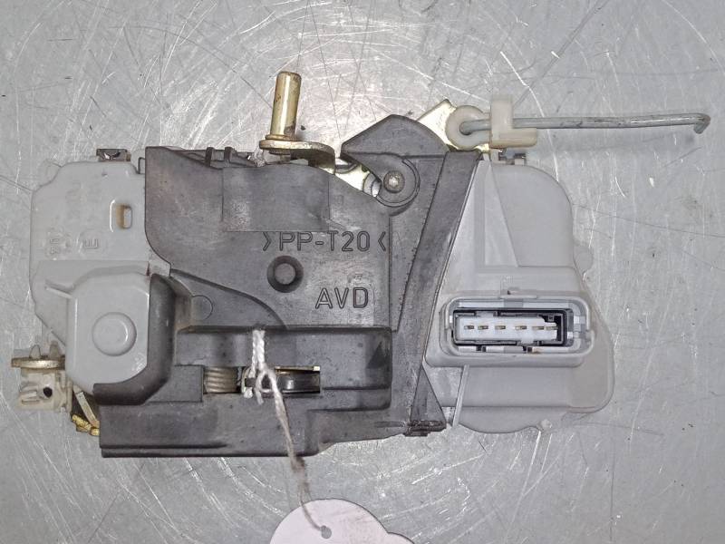 CERRADURA PUERTA DELANTERA DERECHA 