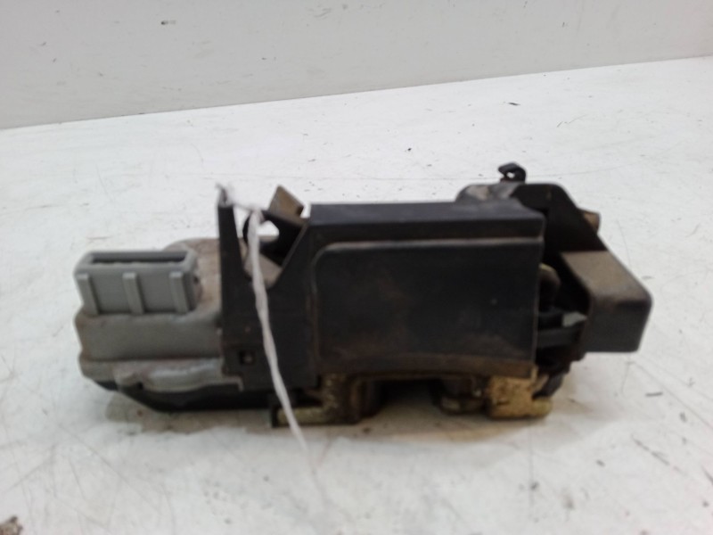 Recambio de cerradura puerta trasera izquierda para citroën xsara (n1) 1.9 d referencia OEM IAM    Recambio de cerradura puerta trasera izquierda para citroën xsara (n1) 1.9 d referencia OEM IAM