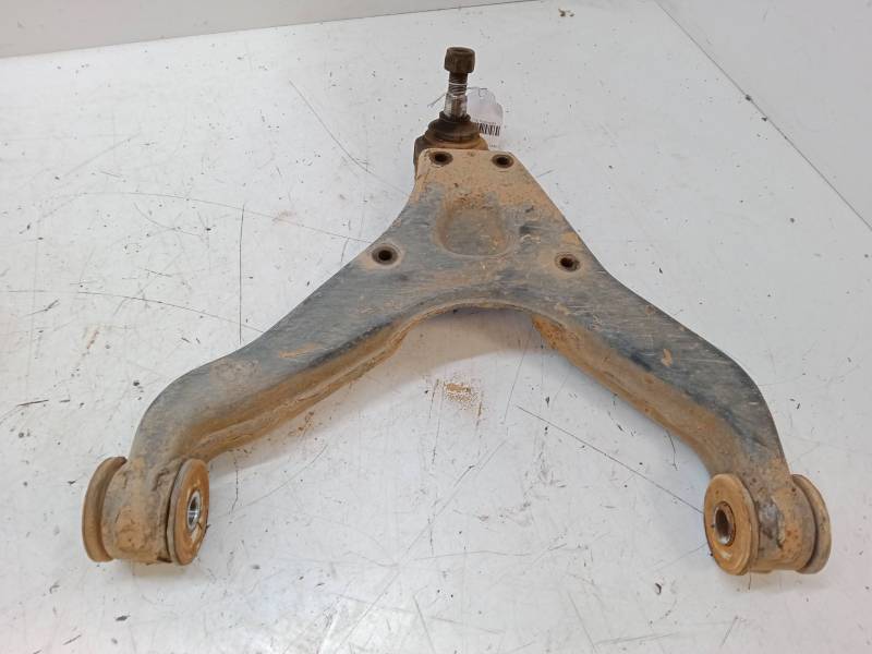 BRAZO SUSPENSION INFERIOR DELANTERO DERECHO 