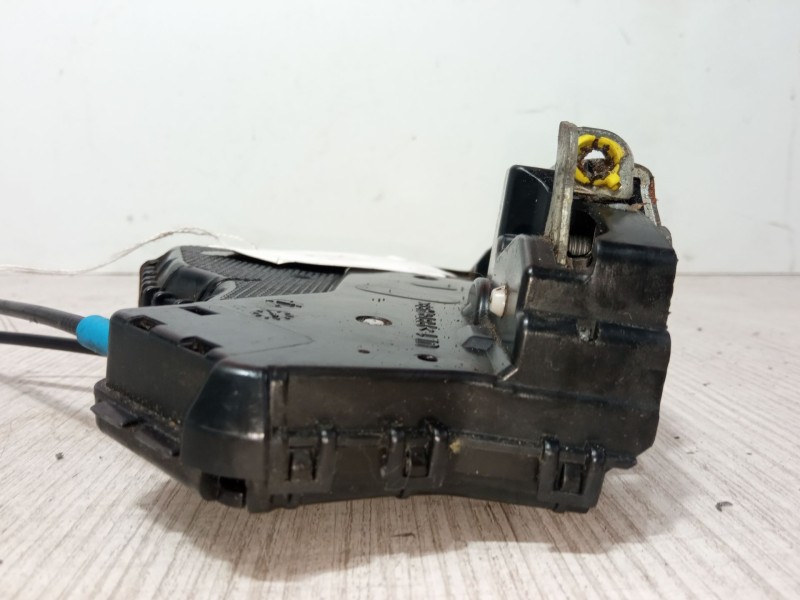 Recambio de cerradura puerta delantera izquierda para toyota auris (_e15_) 1.4 d-4d (nde150_) referencia OEM IAM A046693  