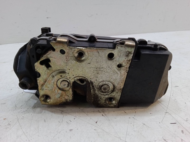 Recambio de cerradura puerta trasera izquierda para citroën xsara (n1) 1.9 d referencia OEM IAM    Recambio de cerradura puerta trasera izquierda para citroën xsara (n1) 1.9 d referencia OEM IAM