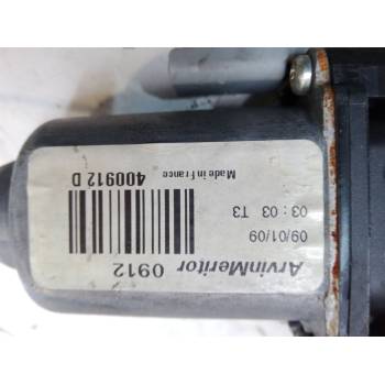 ELEVALUNAS ELECTRICO DELANTERO DERECHO 