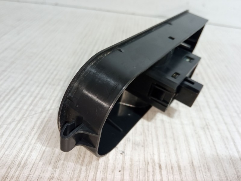 Recambio de mando elevalunas delantero derecho para opel zafira / zafira family b (a05) 1.6 (m75) referencia OEM IAM 13228709  