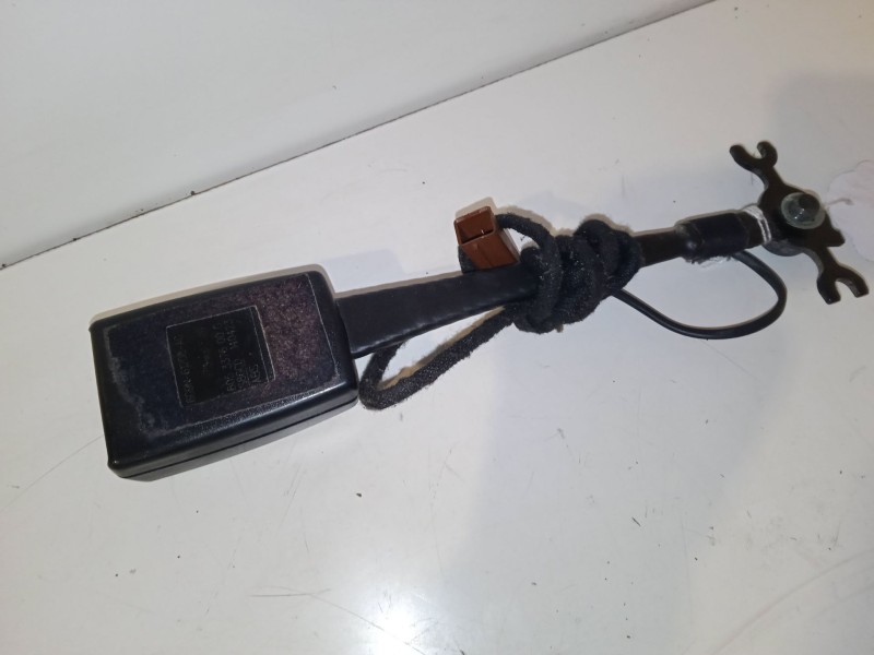 Recambio de anclaje cinturon delantero izquierdo para ford galaxy ii (wa6) 2.0 tdci referencia OEM IAM   