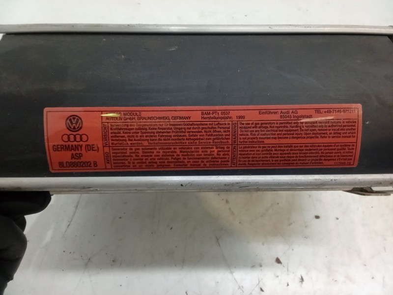 Recambio de airbag salpicadero para audi tt roadster (8n9) 1.8 t quattro referencia OEM IAM 8L0880202B  