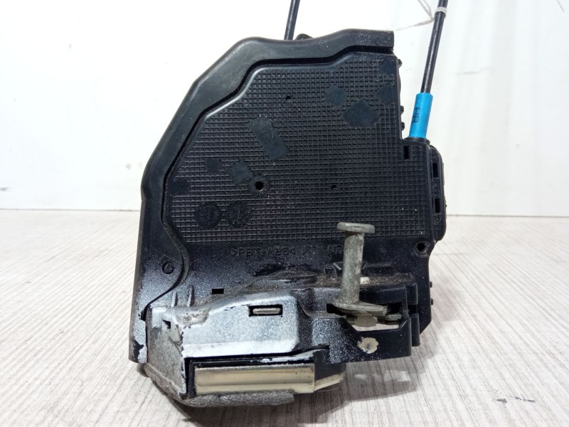 Recambio de cerradura puerta trasera derecha para toyota auris (_e15_) 1.4 d-4d (nde150_) referencia OEM IAM   