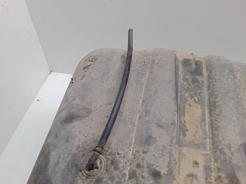 Recambio de deposito combustible para nissan cabstar e (tl_, vl_) 105.35, 110.35, 110.45 (tl0) referencia OEM IAM   