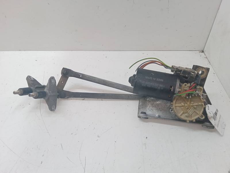 MOTOR LIMPIA DELANTERO 