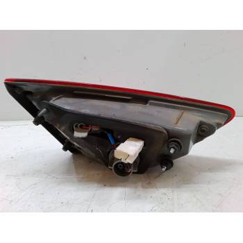 PILOTO TRASERO PORTON IZQUIERDO 