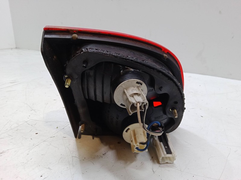 Recambio de piloto trasero porton derecho para daewoo lanos (klat) 1.3 referencia OEM IAM   