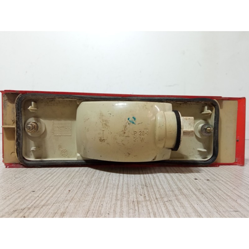 Recambio de faro antiniebla trasero izquierdo para renault 11 (b/c37_) 1.4 (b/c373, b/c37r) referencia OEM IAM    Recambio de faro antiniebla trasero izquierdo para renault 11 (b/c37_) 1.4 (b/c373, b/c37r) referencia OEM IAM