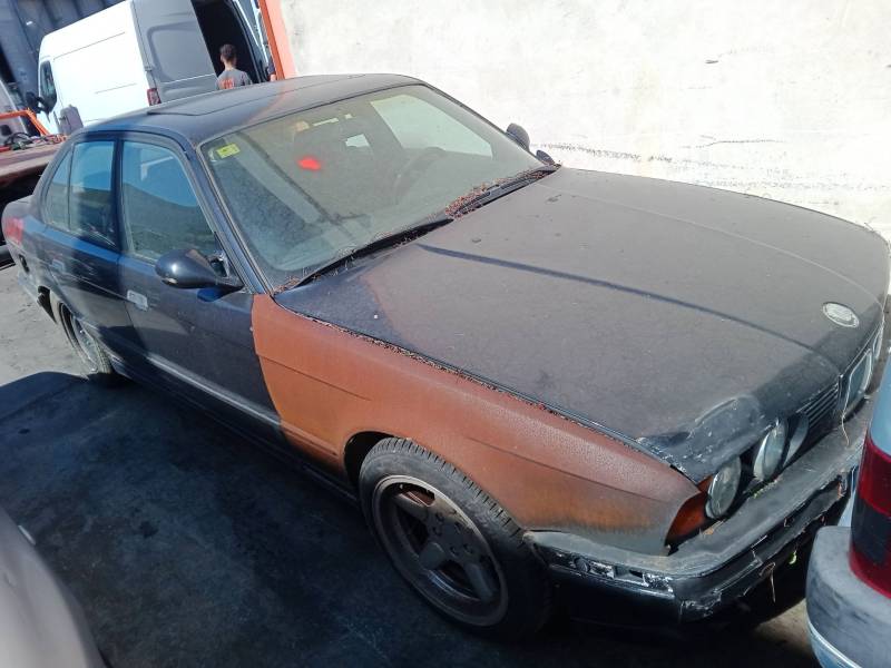 BMW 5 (E34)