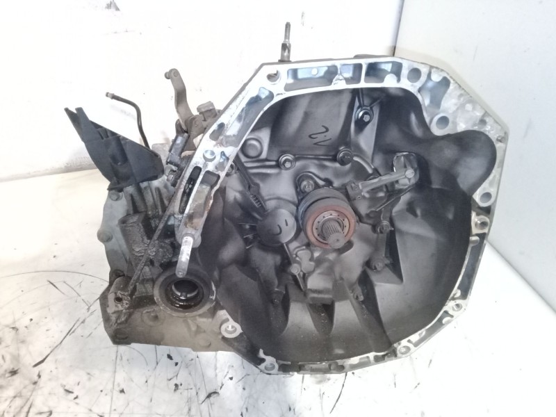 Recambio de caja de cambios manual 5 velocidades para renault clio iii (br0/1, cr0/1) 1.4 16v referencia OEM IAM 820016668  