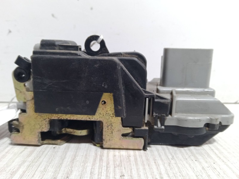 Recambio de cerradura puerta delantera derecha para citroën xsara picasso (n68) 2.0 hdi referencia OEM IAM    Recambio de cerradura puerta delantera derecha para citroën xsara picasso (n68) 2.0 hdi referencia OEM IAM