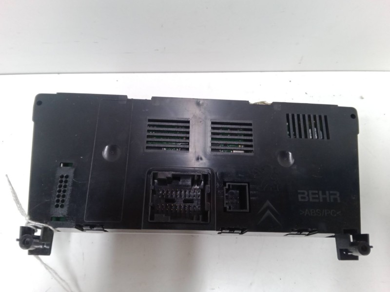 Recambio de mando climatizador para peugeot 5008 (0u_, 0e_) 1.6 hdi referencia OEM IAM 96738323XT  A2C37822700