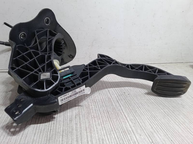 PEDAL EMBRAGUE 9817949480 