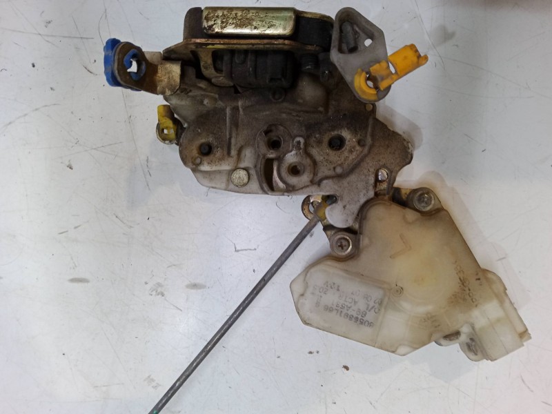 Recambio de cerradura puerta delantera izquierda para nissan terrano ii (r20) 2.7 tdi 4wd referencia OEM IAM 8055391L66  