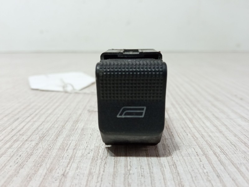 Recambio de mando elevalunas delantero izquierdo para seat ibiza ii (6k1) 1.4 i referencia OEM IAM   