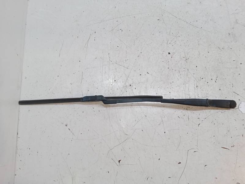 BRAZO LIMPIA DELANTERO IZQUIERDO 
