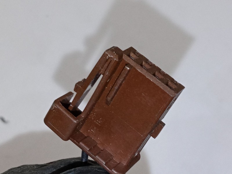 Recambio de clausor para peugeot 5008 (0u_, 0e_) 1.6 hdi referencia OEM IAM 9663123380  