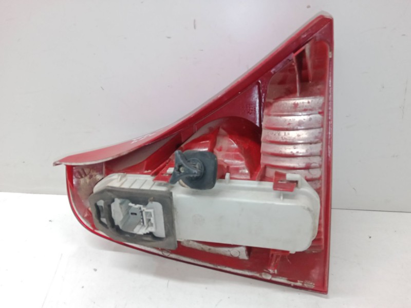 Recambio de piloto trasero derecho para renault clio ii (bb_, cb_) 1.4 16v (b/cb0p, bb13) referencia OEM IAM   