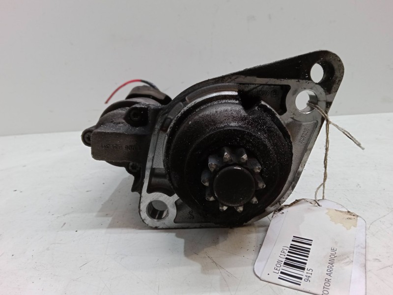Recambio de motor arranque para seat leon (1p1) 1.9 tdi referencia OEM IAM    Recambio de motor arranque para seat leon (1p1) 1.9 tdi referencia OEM IAM