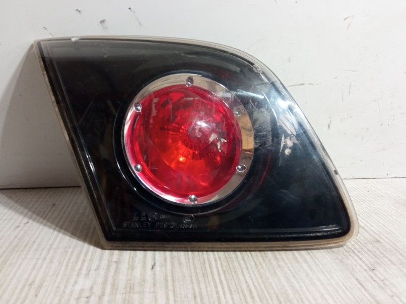 Recambio de piloto trasero porton izquierdo para mazda 3 (bk) 1.6 (bk14) referencia OEM IAM   