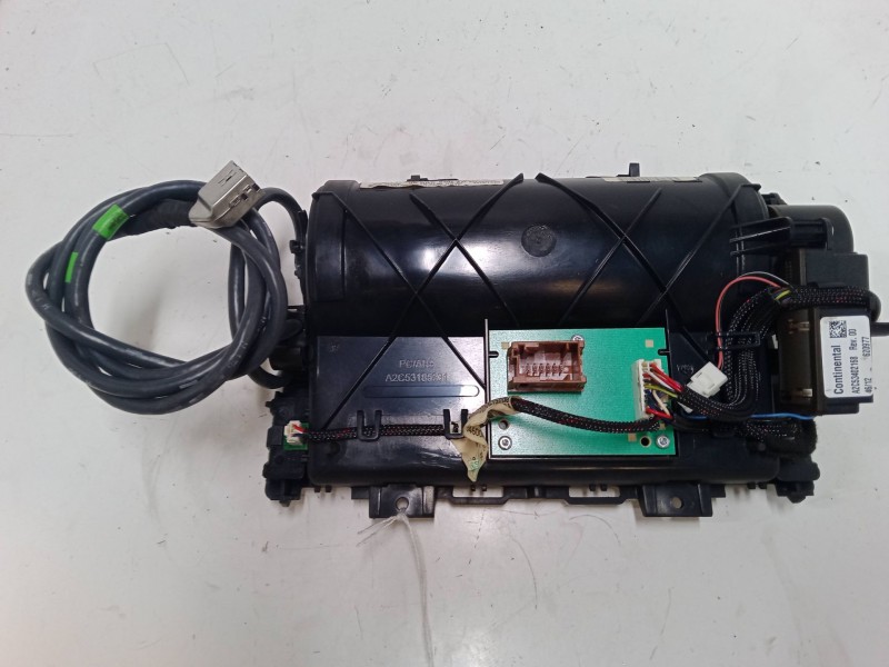 Recambio de pantalla multifuncion para peugeot 5008 (0u_, 0e_) 1.6 hdi referencia OEM IAM 98006850ZD  A2C80022400