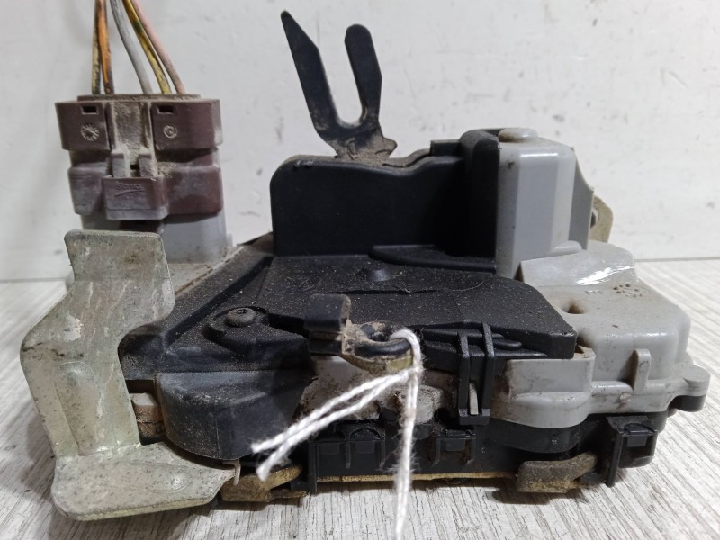 Recambio de cerradura puerta delantera derecha para citroën xsara break (n2) 1.9 td referencia OEM IAM   