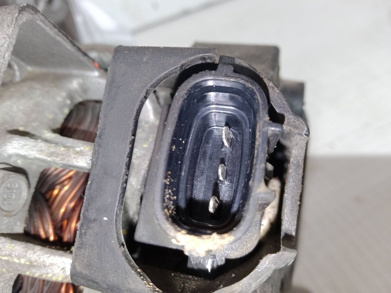 Recambio de alternador para hyundai i20 i (pb, pbt) 1.2 referencia OEM IAM 3730003600  2609501