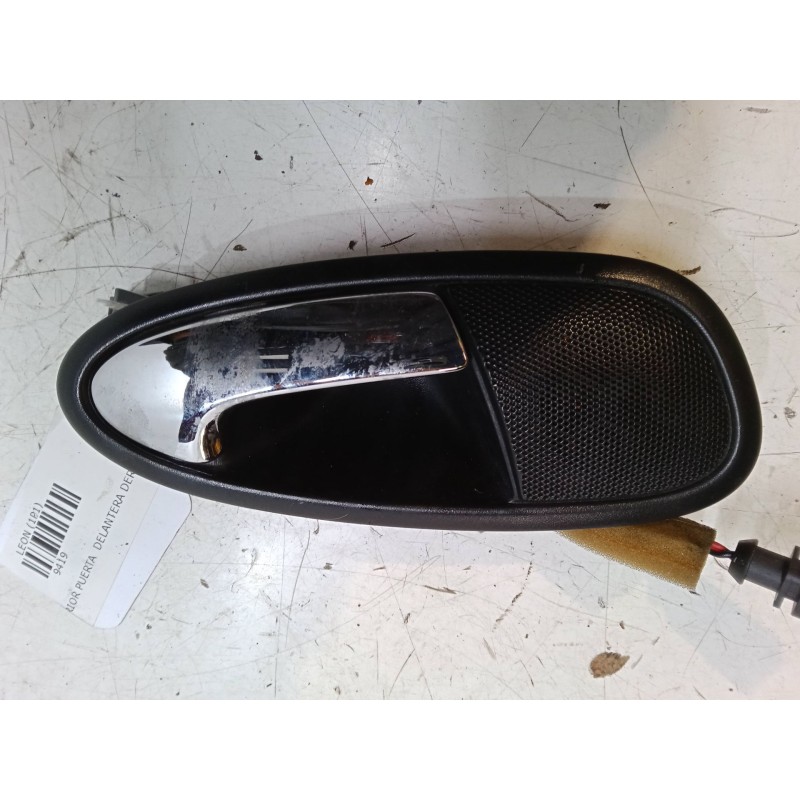 Recambio de maneta interior puerta delantera derecha para seat leon (1p1) 1.9 tdi referencia OEM IAM   