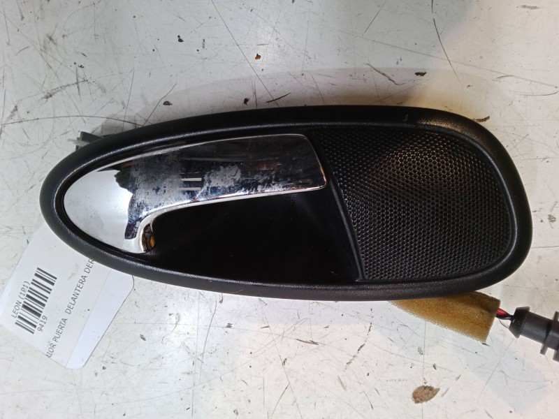 Recambio de maneta interior puerta delantera derecha para seat leon (1p1) 1.9 tdi referencia OEM IAM   