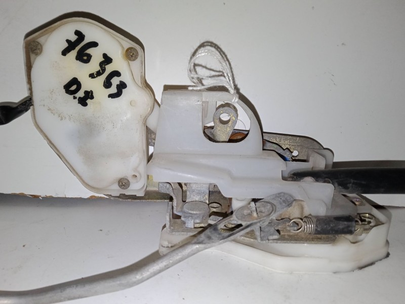 Recambio de cerradura puerta delantera izquierda para honda cr-v i (rd) 2.0 16v 4wd (rd1, rd3) referencia OEM IAM   