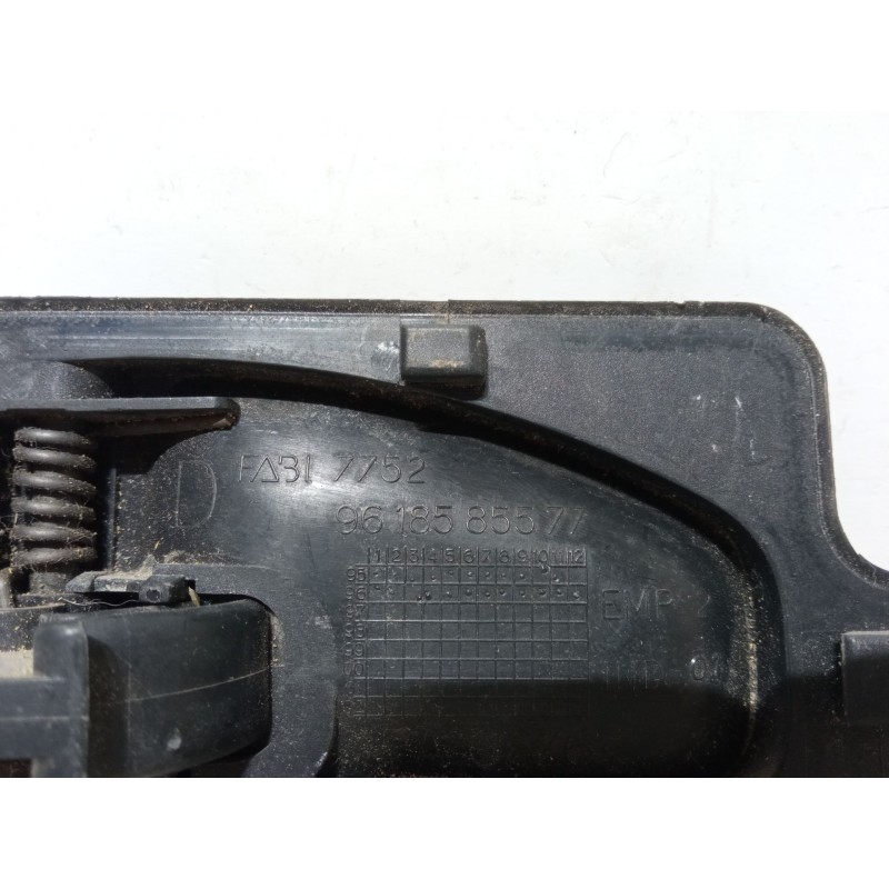 Recambio de maneta interior puerta delantera derecha para citroën saxo (s0, s1) 1.4 vts referencia OEM IAM 9618585577   Recambio de maneta interior puerta delantera derecha para citroën saxo (s0, s1) 1.4 vts referencia OEM IAM 9618585577