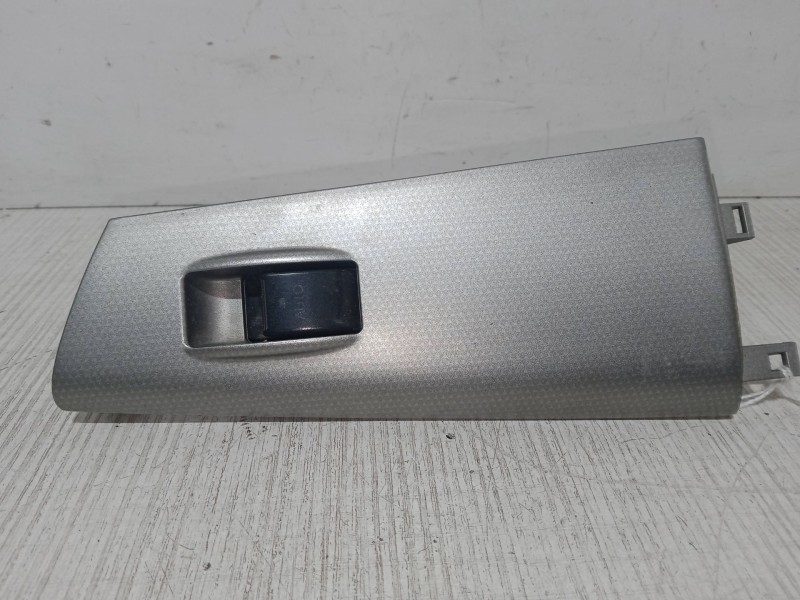 Recambio de mando elevalunas delantero derecho para toyota corolla (_e12_) 1.6 vvt-i (zze121_) referencia OEM IAM 74231-02280  