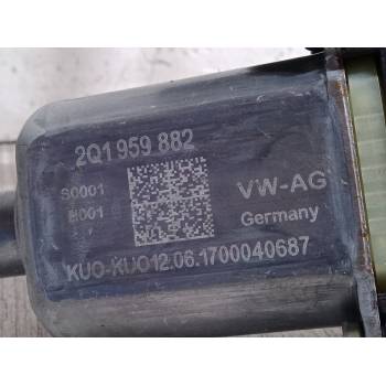 ELEVALUNAS ELECTRICO DELANTERO DERECHO 2Q1959882 