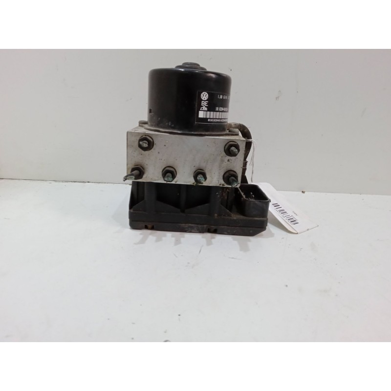 Recambio de abs para volkswagen golf iv (1j1) 2.0 referencia OEM IAM 1J09073796  1J0 614 117 C Recambio de abs para volkswagen golf iv (1j1) 2.0 referencia OEM IAM 1J09073796  1J0 614 117 C