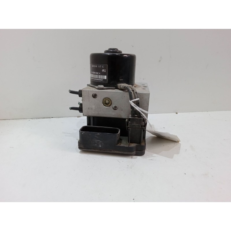 Recambio de abs para volkswagen golf iv (1j1) 2.0 referencia OEM IAM 1J09073796  1J0 614 117 C Recambio de abs para volkswagen golf iv (1j1) 2.0 referencia OEM IAM 1J09073796  1J0 614 117 C