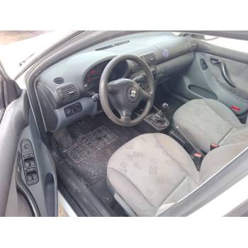 SEAT LEON (1M1)